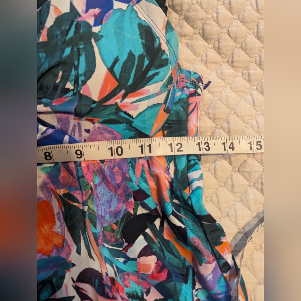 SWIMSUITS FOR ALL Flyaway Tankini Top Size 8 Tropical Print - Picture 6 of 7